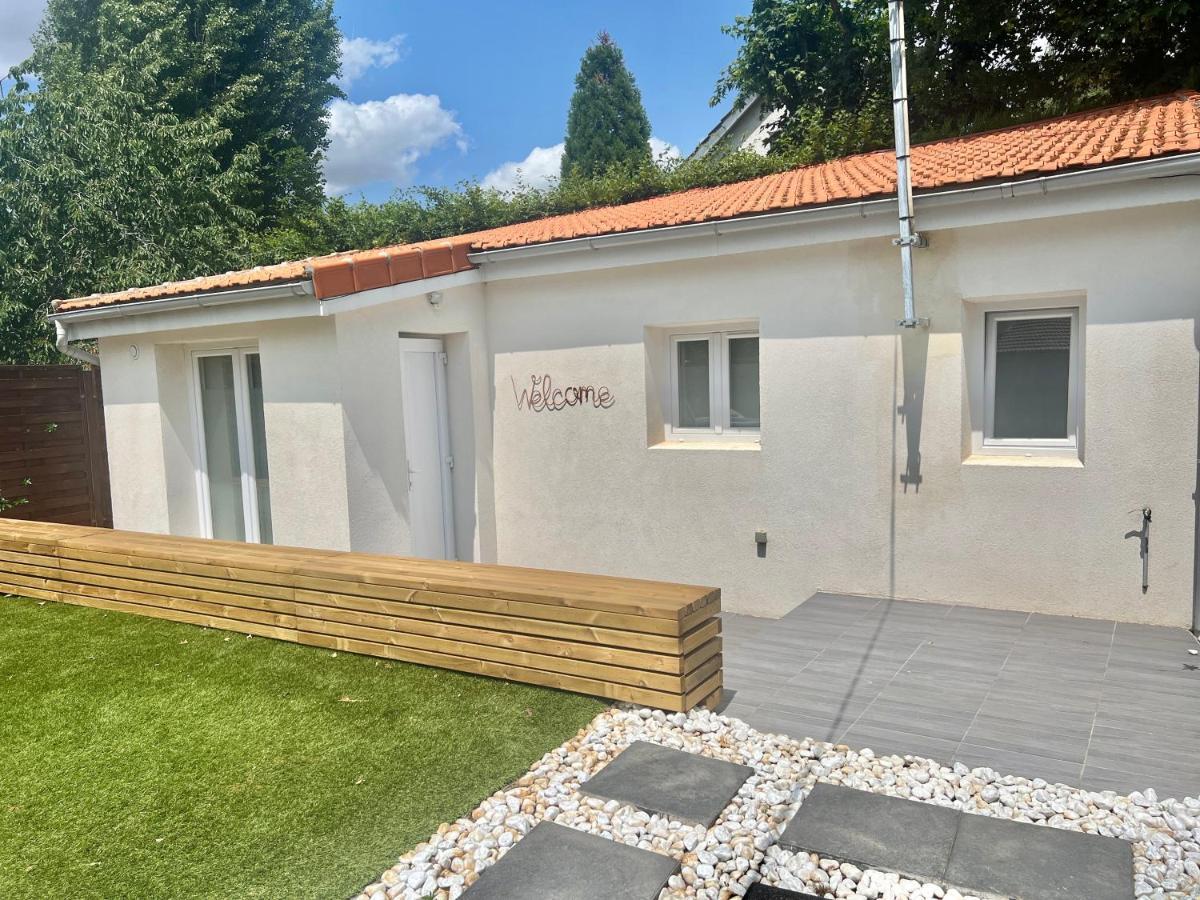 Spa Jungle Le Mesnil-Saint-Denis Exterior foto